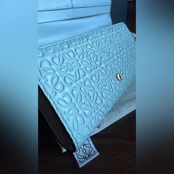 LOEWE ANAGRAM Imprinted Baby Blue Leather Gold Metal Snap Zip Coin Wallet - Picture 10 of 16